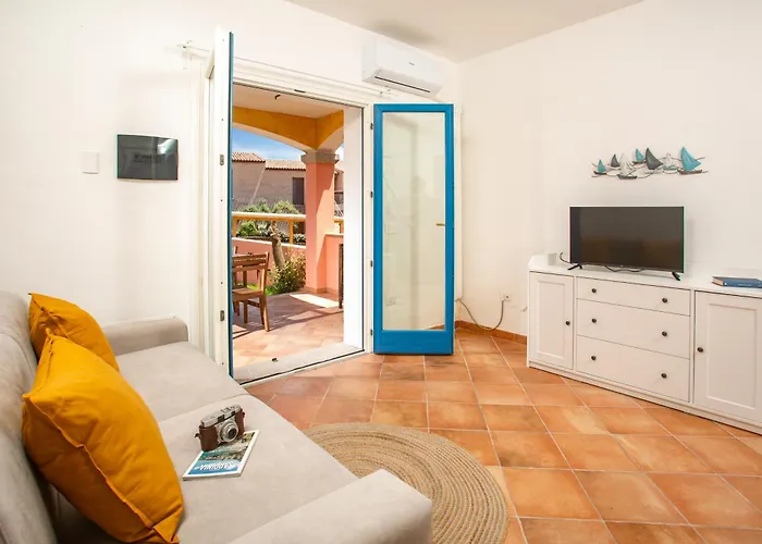 Leone Flat Iii 15' Palau, 30' Porto Cervo & Private Garden Apartman