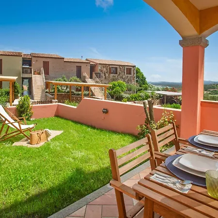 Leone Flat Iii 15' Palau, 30' Porto Cervo & Private Garden Apartment