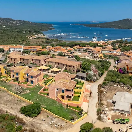 Leone Flat Iii 15' Palau, 30' Porto Cervo & Private Garden * Porto Pozzo